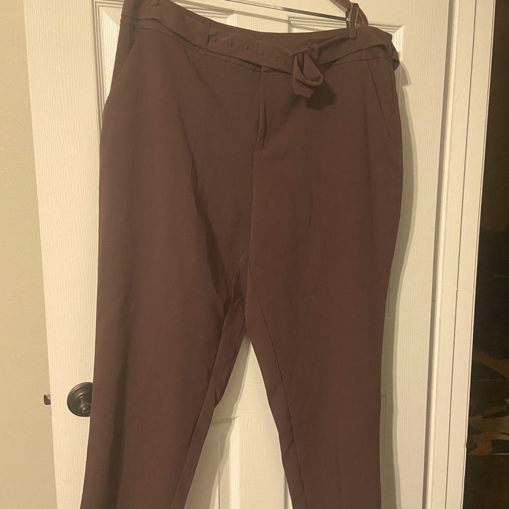 Torrid size 18 belted trousers.